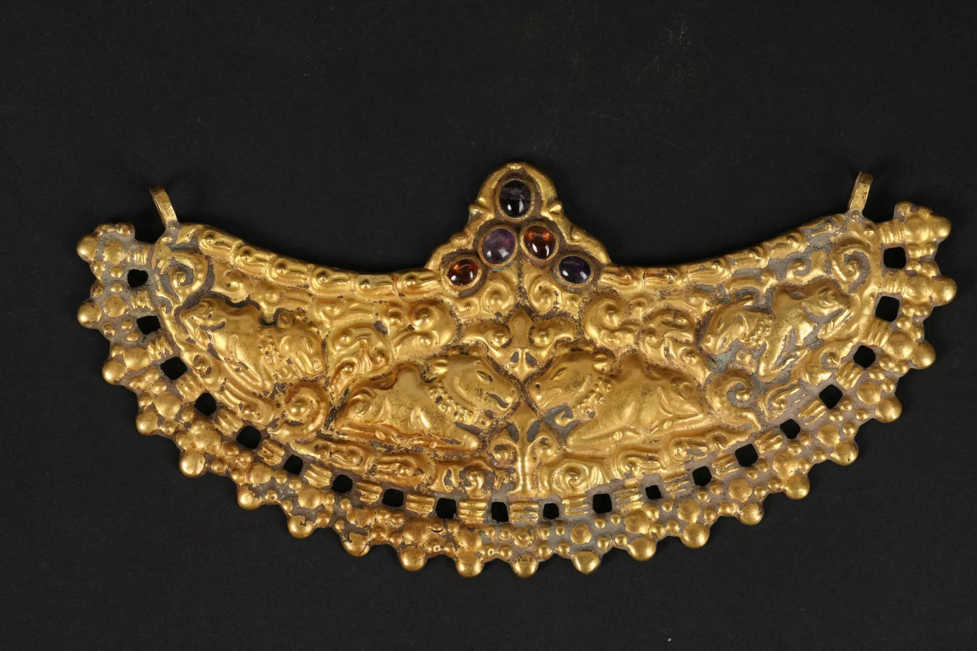 Trang Sức Vàng Chăm – Pa Bộ II