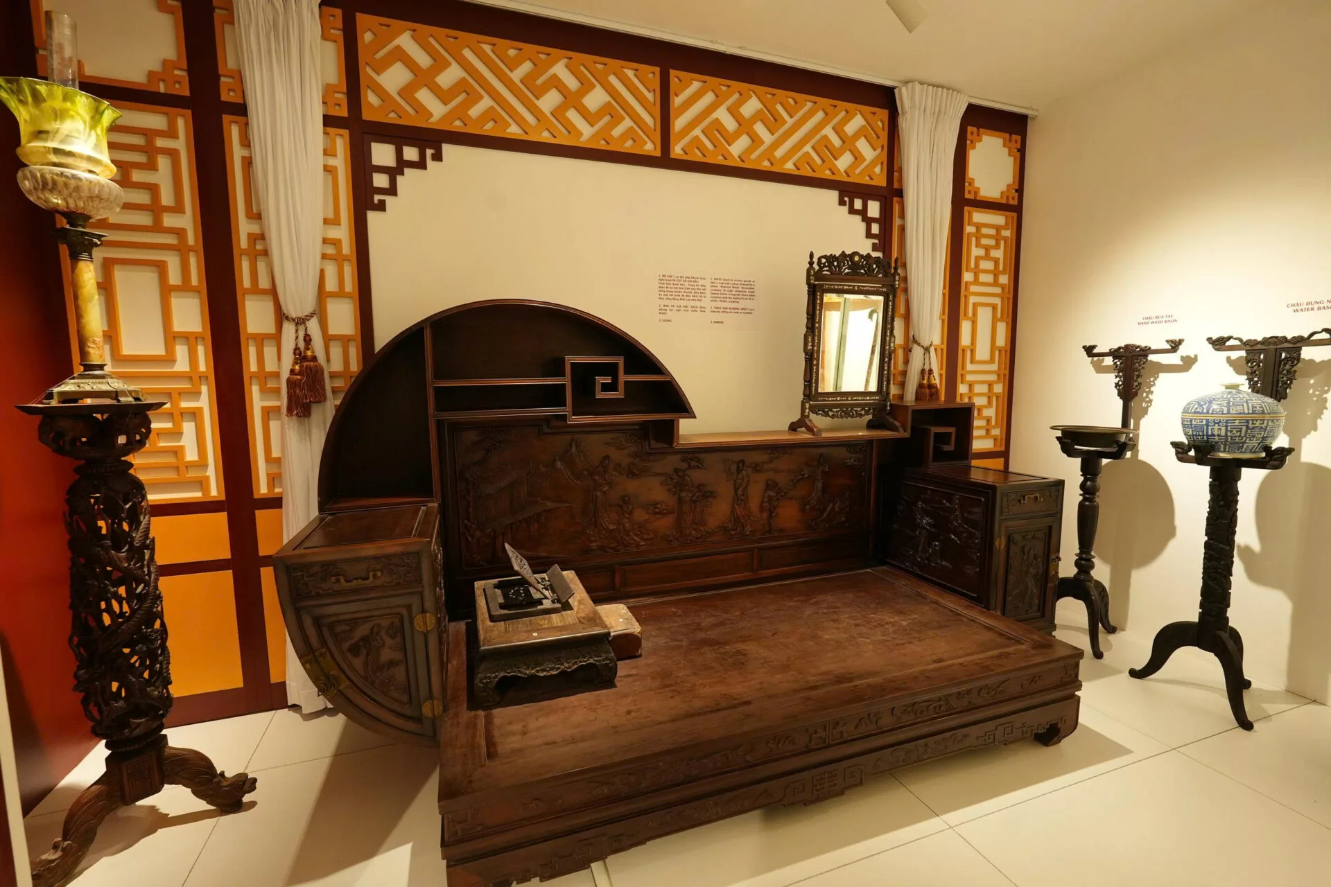 Đại quan-Chính nhất phẩm-Bộ đồ dùng của đại quan – Chánh nhất phẩm. (Tứ trụ triều đình) Triều Khải Định