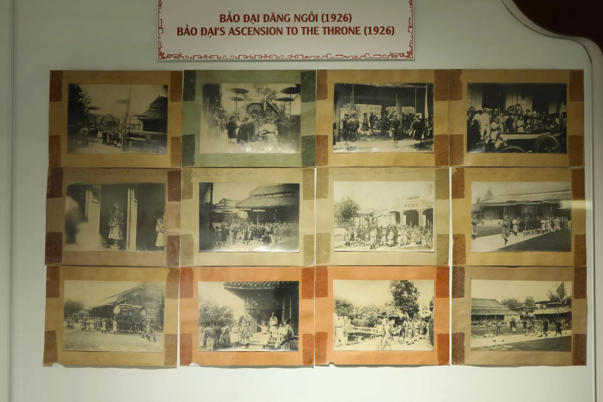 Bảo đại đăng ngôi (1926)