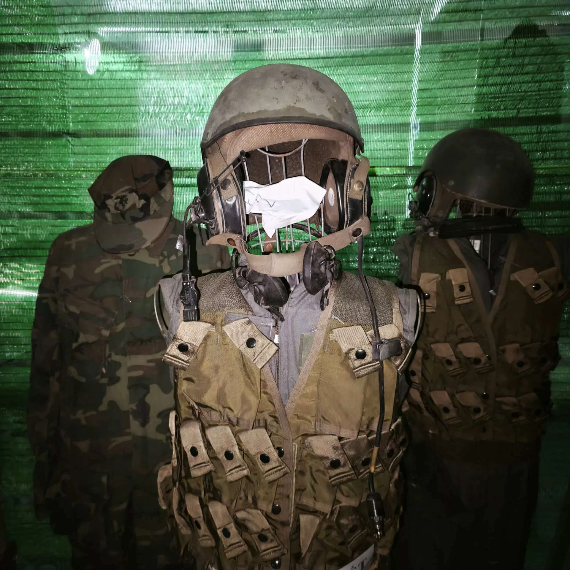 QUÂN PHỤC LÍNH TĂNG THIẾT GIÁP