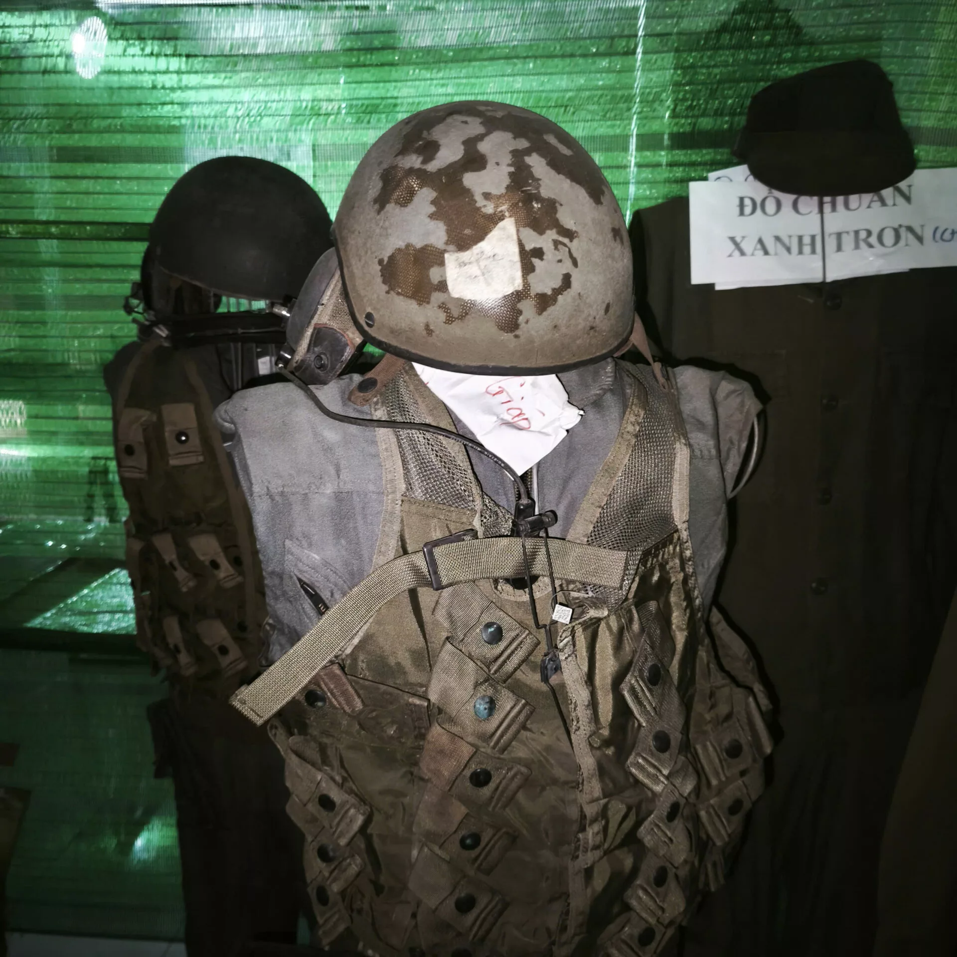 QUÂN PHỤC SĨ QUAN CHỈ HUY TĂNG THIẾT GIÁP