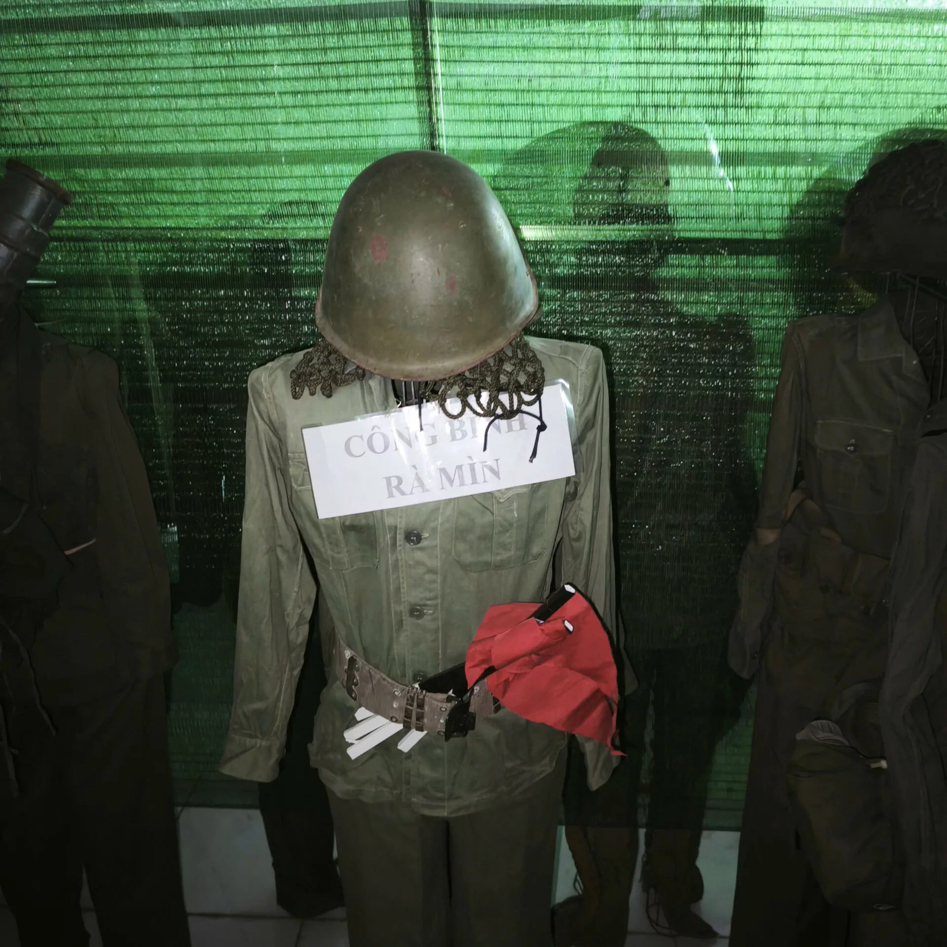 QUÂN PHỤC CÔNG BINH