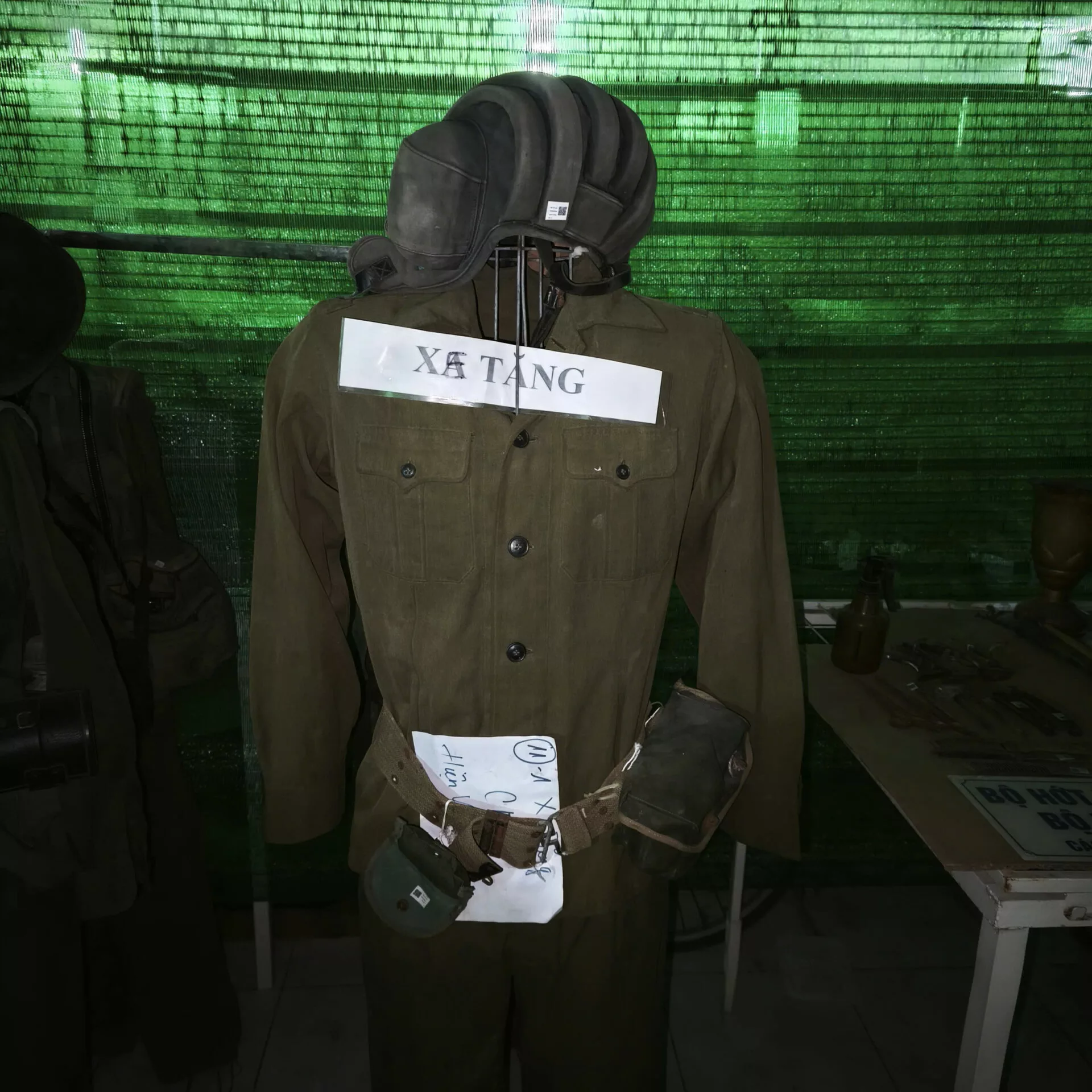 QUÂN PHỤC LÍNH XE TĂNG