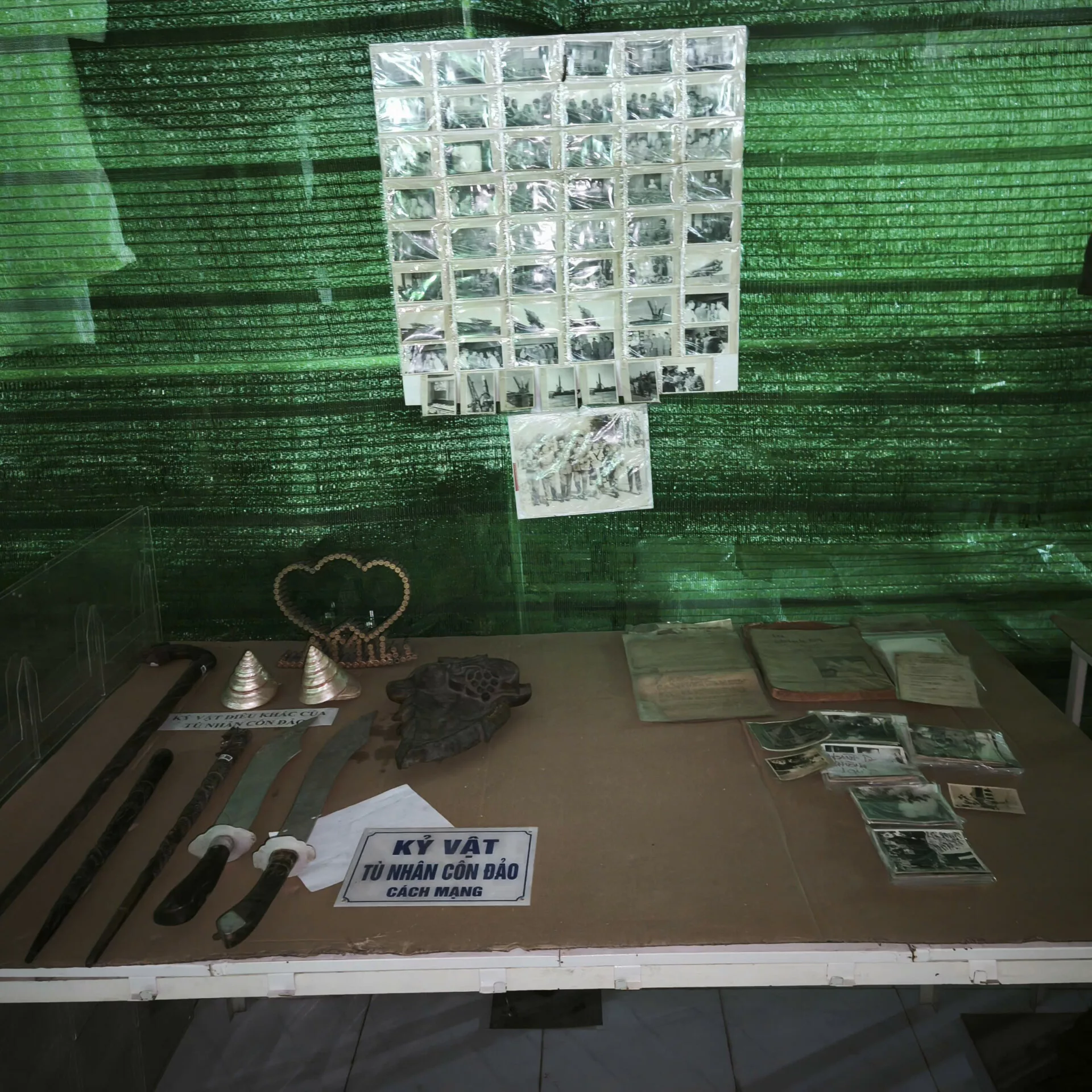 KỶ NIỆM CHIẾN TRƯỜNG