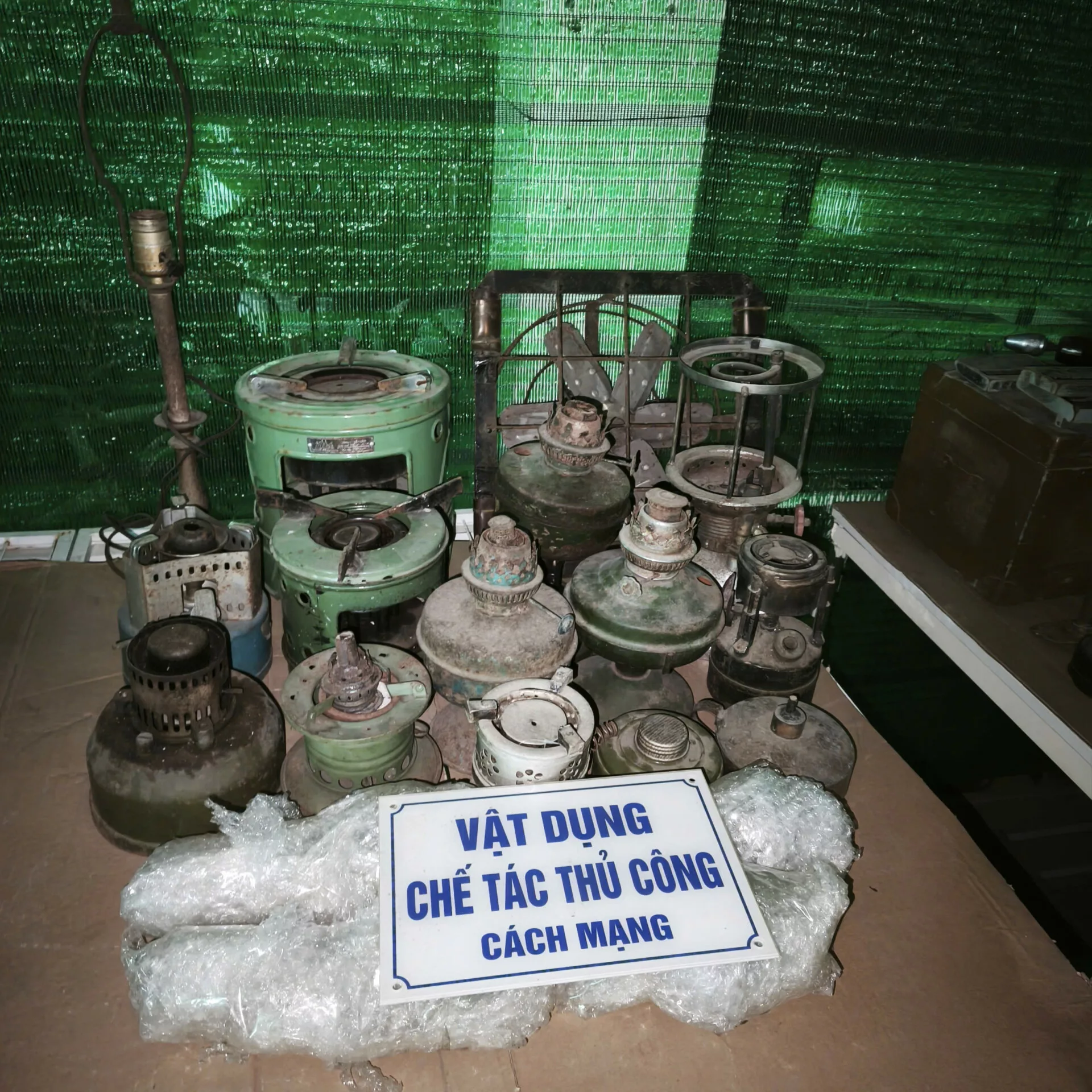 XƯỞNG THỦ CÔNG