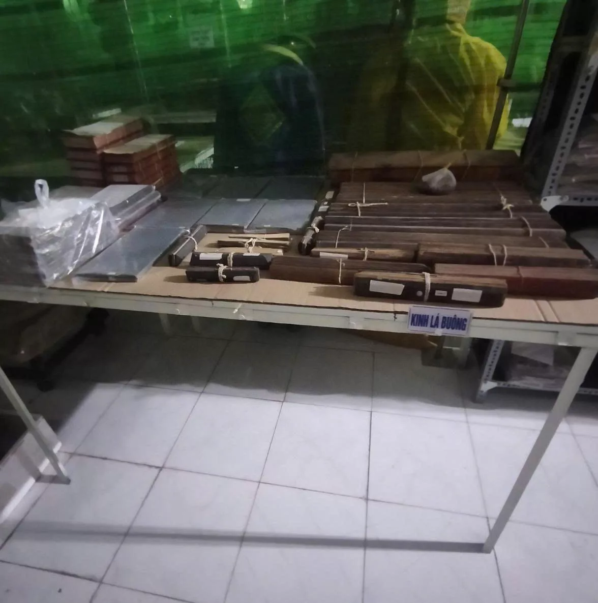 KINH LÁ BUÔNG DÂN TỘC KHƠ ME