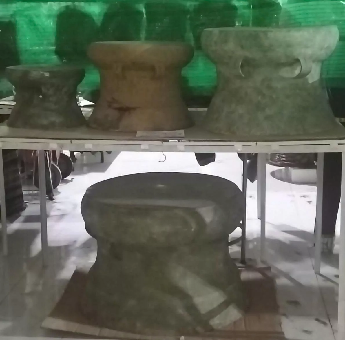 TÍN NGƯỠNG ĐÔNG SƠN