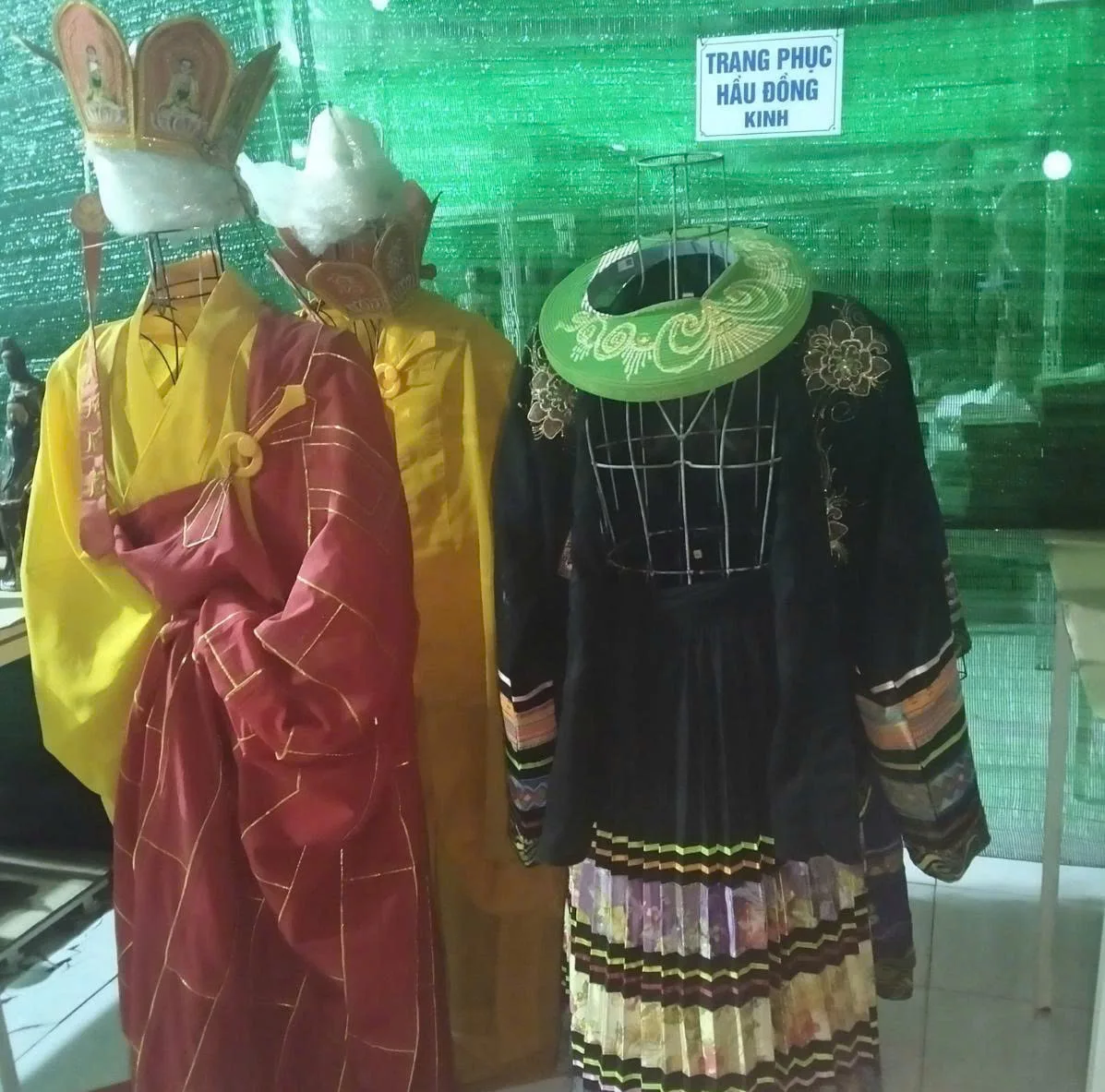 TÍN NGƯỠNG HẦU ĐỒNG DÂN TỘC KINH